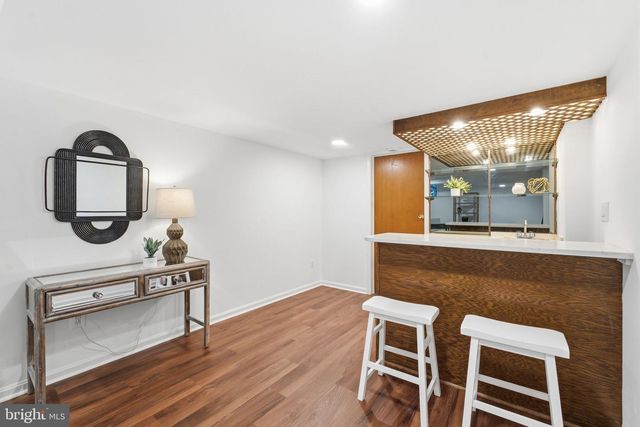 668 S ILLINOIS ST, Arlington, VA 22204