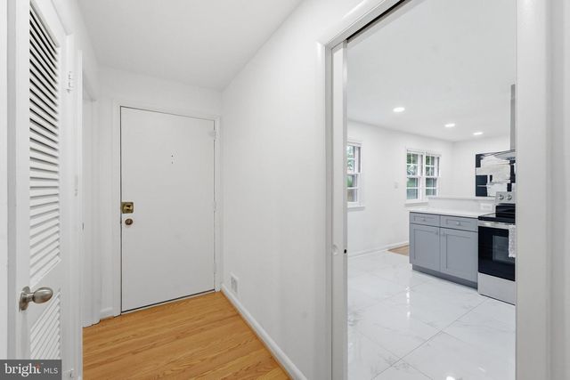 668 S ILLINOIS ST, Arlington, VA 22204