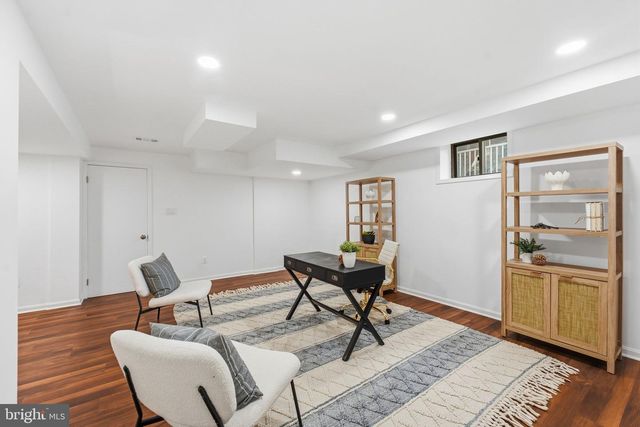 668 S ILLINOIS ST, Arlington, VA 22204