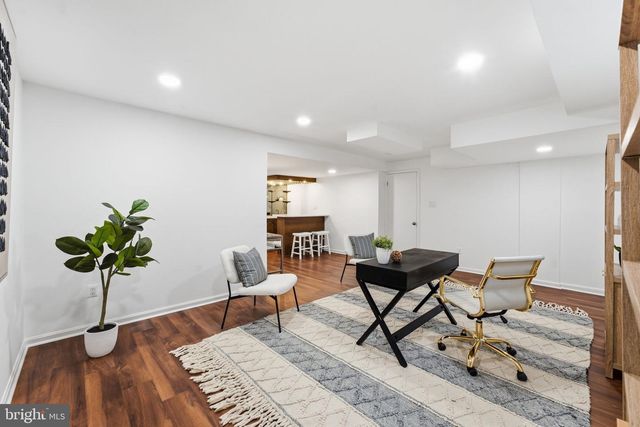 668 S ILLINOIS ST, Arlington, VA 22204