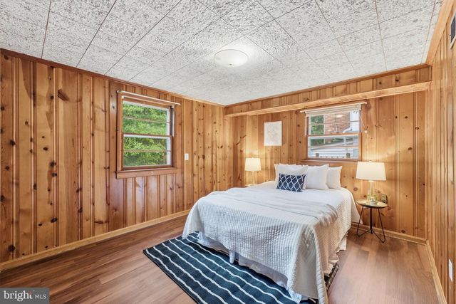 668 S ILLINOIS ST, Arlington, VA 22204