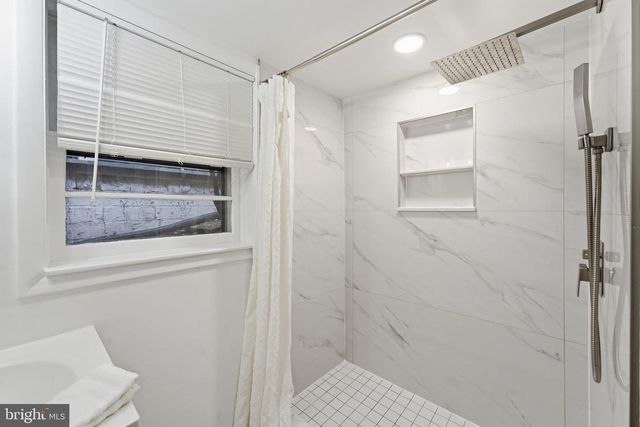 668 S ILLINOIS ST, Arlington, VA 22204