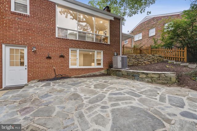 668 S ILLINOIS ST, Arlington, VA 22204