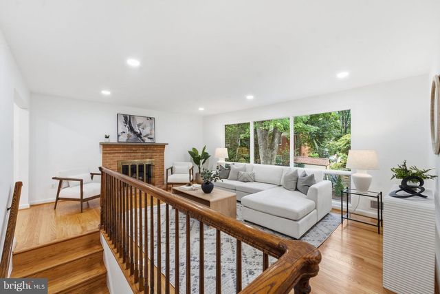 668 S ILLINOIS ST, Arlington, VA 22204