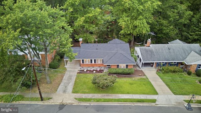 668 S ILLINOIS ST, Arlington, VA 22204