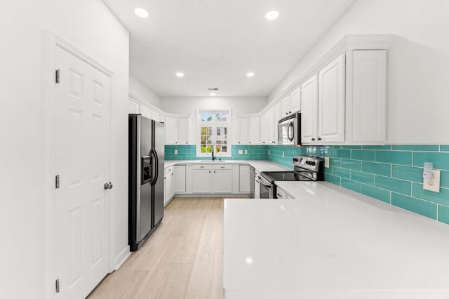 618 5th Ave. S, North Myrtle Beach, SC 29582