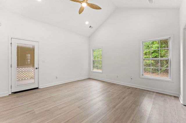 618 5th Ave. S, North Myrtle Beach, SC 29582