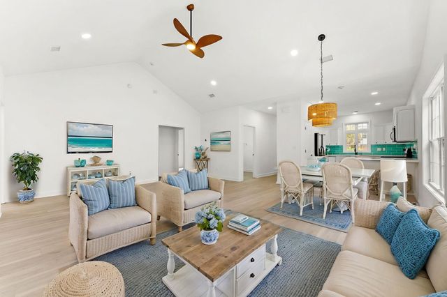 618 5th Ave. S, North Myrtle Beach, SC 29582
