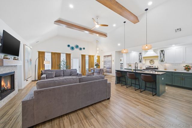 18960 E Orchard Circle, Catoosa, OK 74015