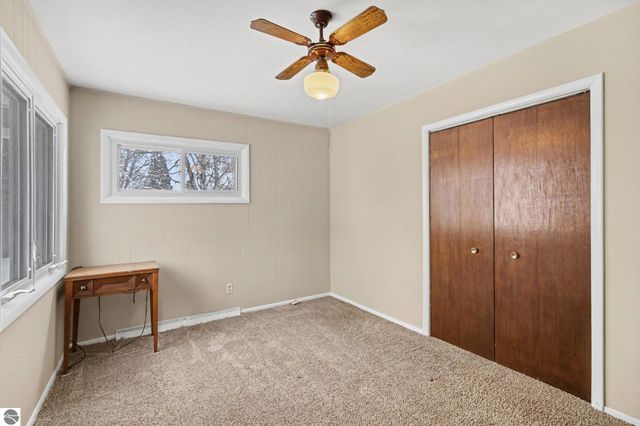 10555 E 48 Road, Cadillac, MI 49601