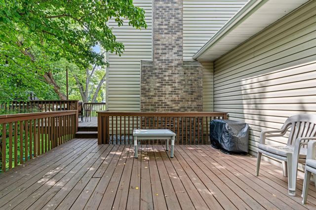 4770 Yorktown Lane N, Plymouth, MN 55442