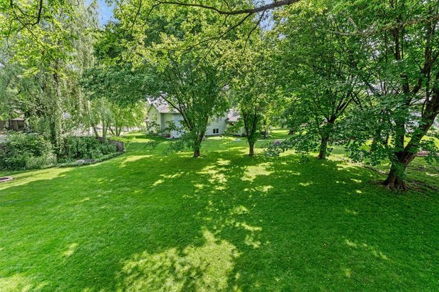 4770 Yorktown Lane N, Plymouth, MN 55442