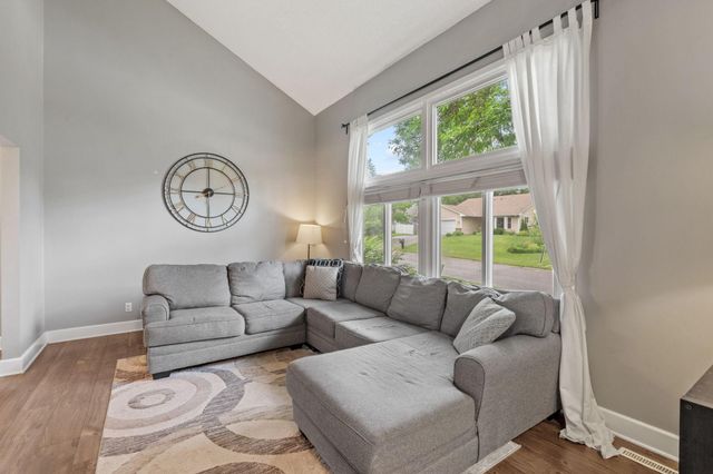 4770 Yorktown Lane N, Plymouth, MN 55442