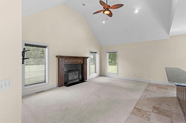 110 Crestwood Estates, Pittsburg, KS 66762