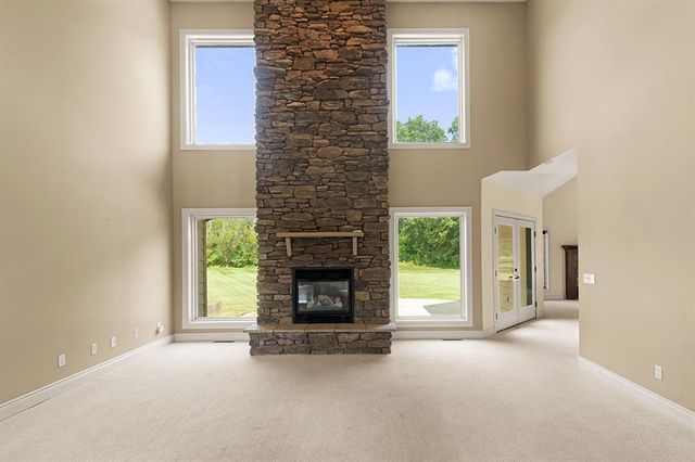 110 Crestwood Estates, Pittsburg, KS 66762