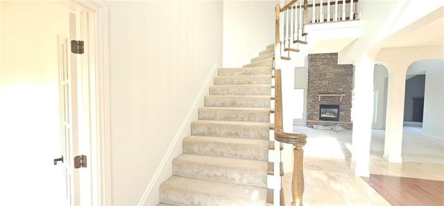 110 Crestwood Estates, Pittsburg, KS 66762