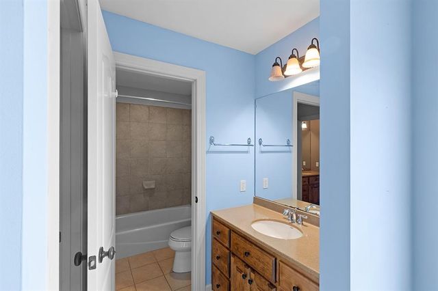 110 Crestwood Estates, Pittsburg, KS 66762