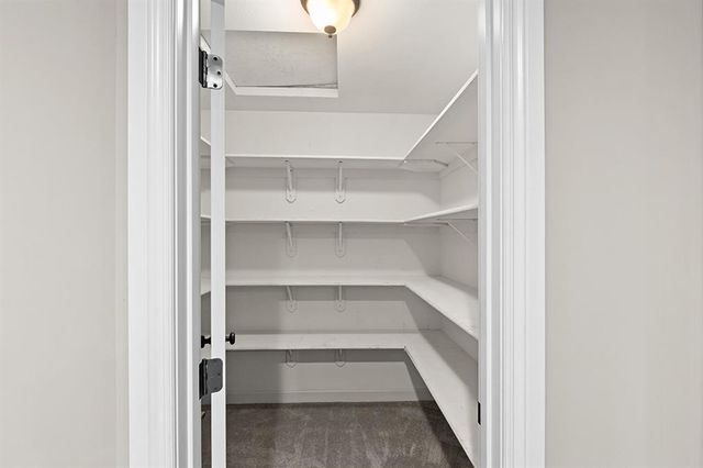 110 Crestwood Estates, Pittsburg, KS 66762