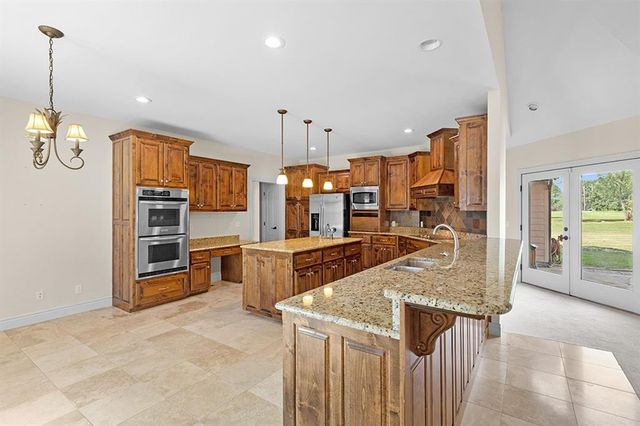 110 Crestwood Estates, Pittsburg, KS 66762