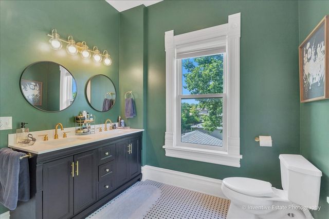 217 E Main Street, Plano, IL 60545