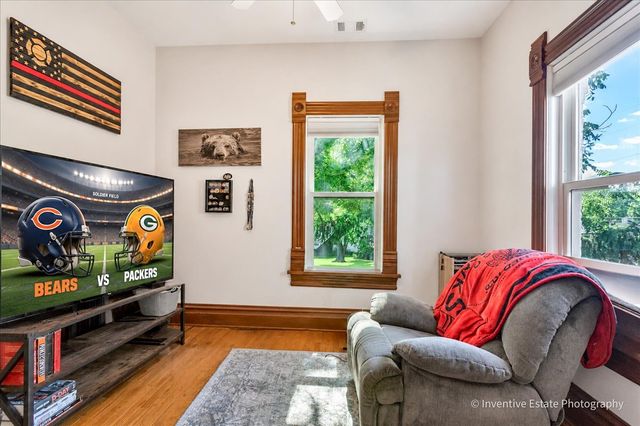 217 E Main Street, Plano, IL 60545