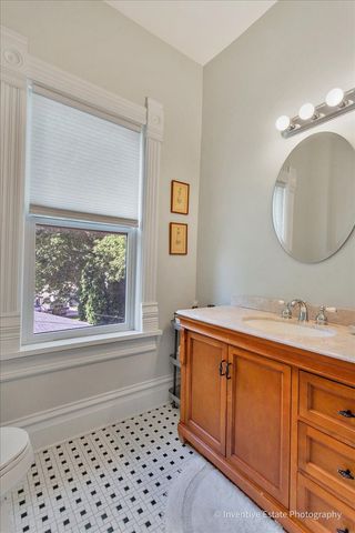 217 E Main Street, Plano, IL 60545
