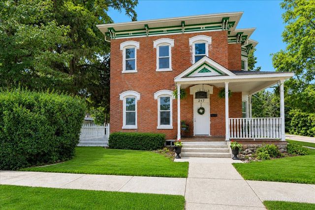217 E Main Street, Plano, IL 60545