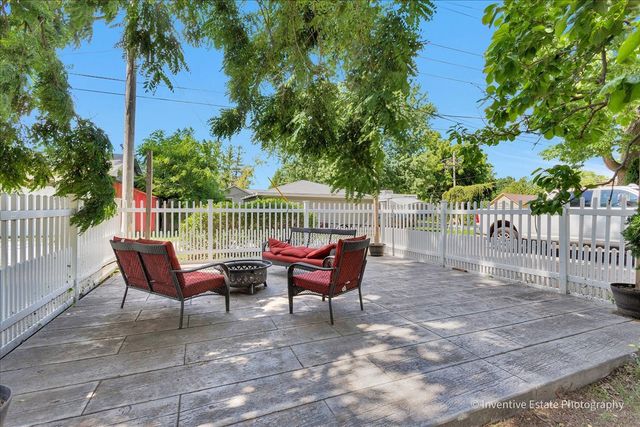 217 E Main Street, Plano, IL 60545