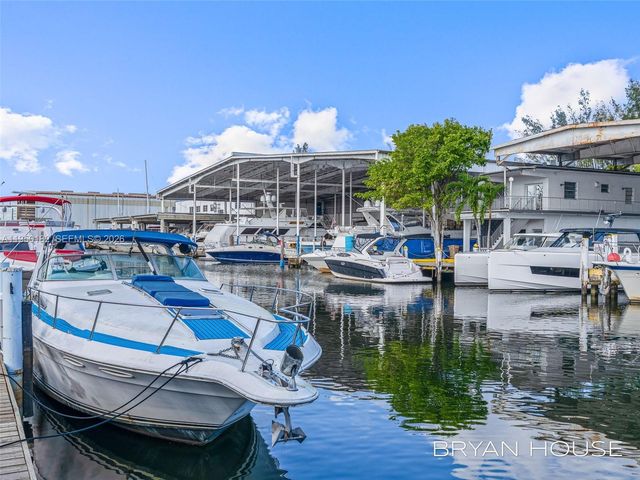 3341 NW 20th St, Miami, FL 33142