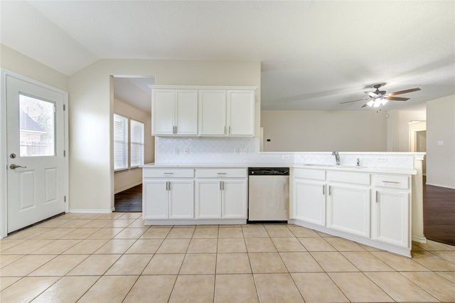 2131 Pickwick Pines Drive, Humble, TX 77396