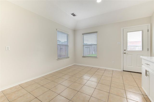 2131 Pickwick Pines Drive, Humble, TX 77396
