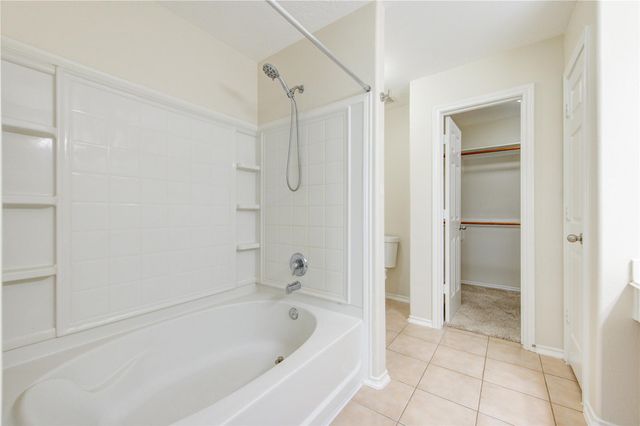 2131 Pickwick Pines Drive, Humble, TX 77396