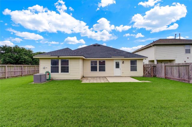 2131 Pickwick Pines Drive, Humble, TX 77396