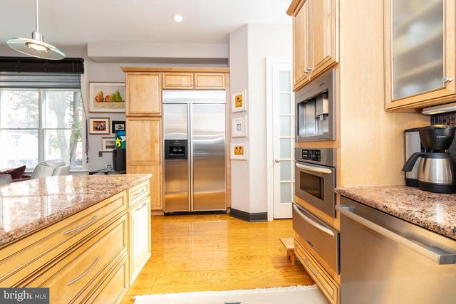 734 S MARVINE ST, Philadelphia, PA 19147