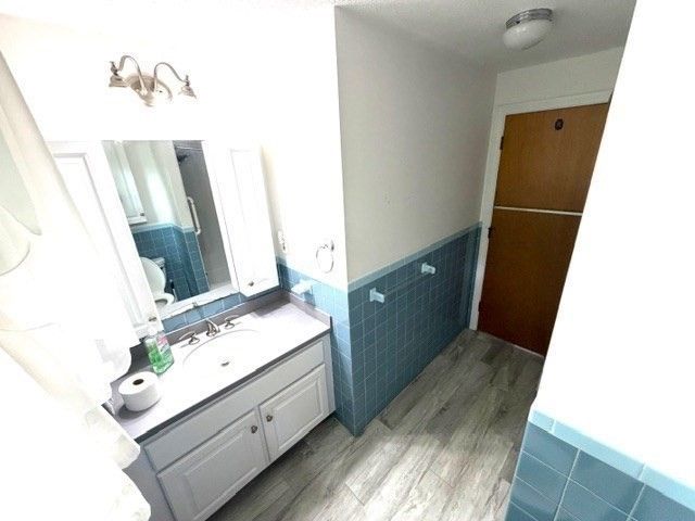 15 Frances Rd, Burlington, MA 01803