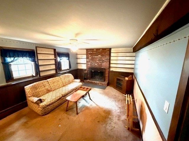 15 Frances Rd, Burlington, MA 01803