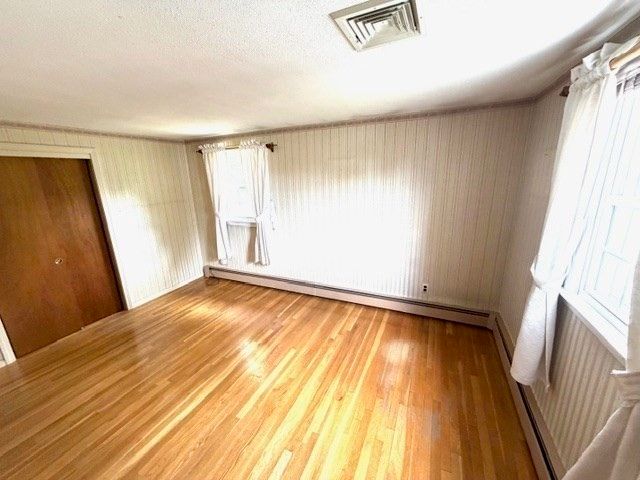 15 Frances Rd, Burlington, MA 01803