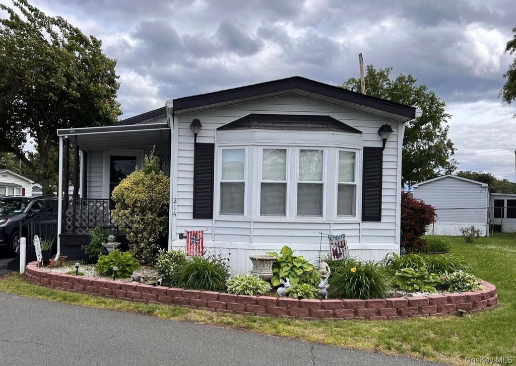 214 West Mountainview MHP, Stony Point, NY 10980