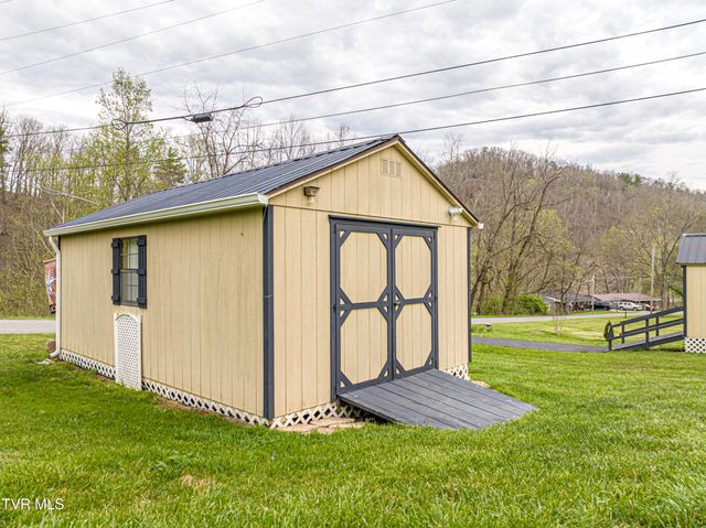 18160 Ridgeview Drive, Abingdon, VA 24211