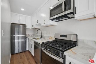 6827 Leland Way 12, Los Angeles, CA 90028
