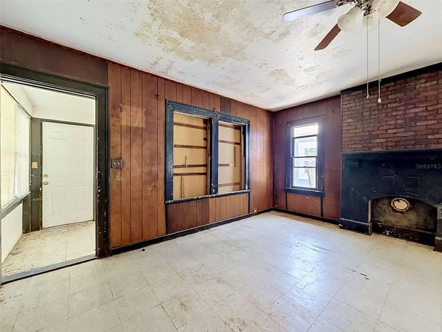 2436 10TH STREET S, St Petersburg, FL 33705