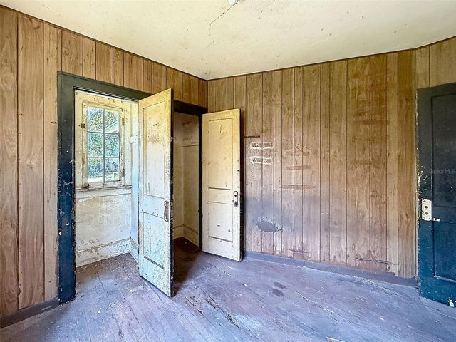 2436 10TH STREET S, St Petersburg, FL 33705