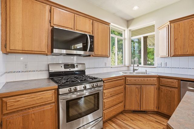 3103 S Bolivar Ct, Spokane Valley, WA 99037