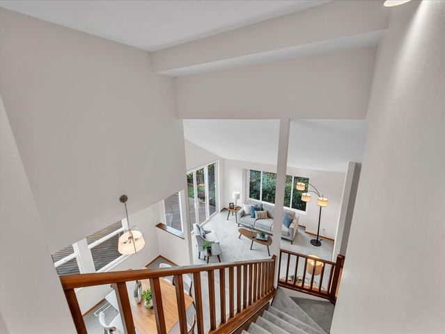 13013 NE 70th Drive, Kirkland, WA 98033