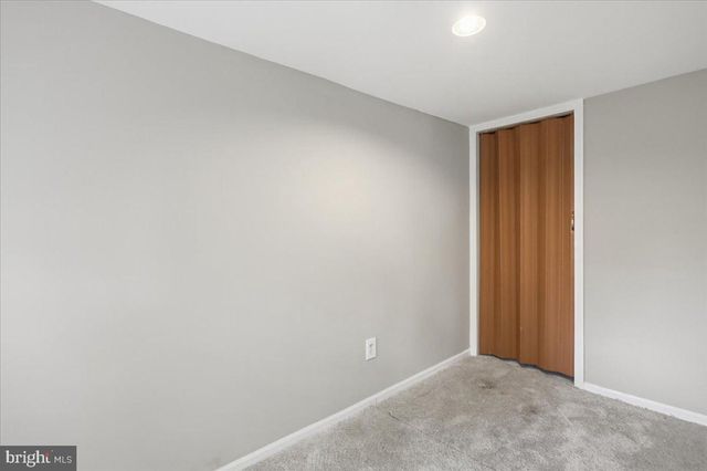 12 MADISON AVE, Hagerstown, MD 21740