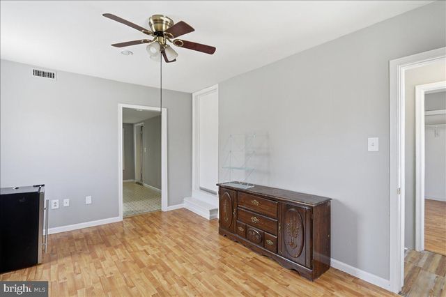 12 MADISON AVE, Hagerstown, MD 21740