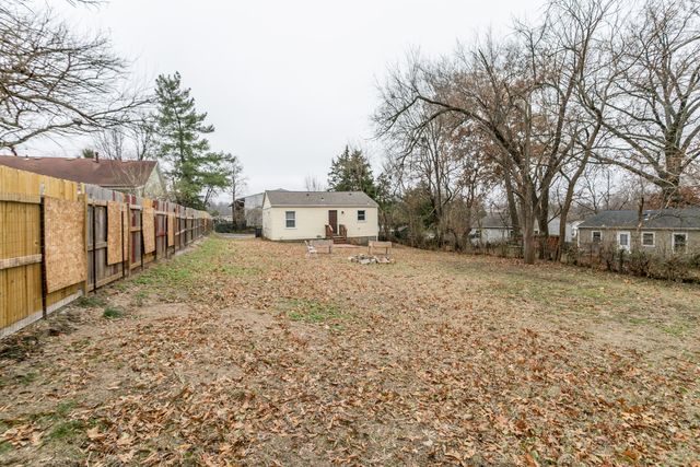 1305 SIMS ST, Columbia, MO 65201