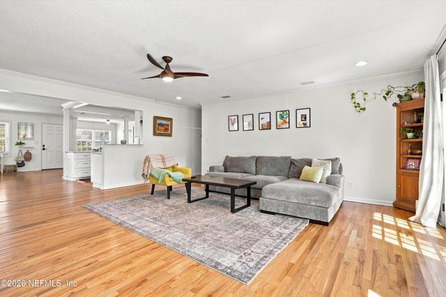 4152 LEXINGTON Avenue, Jacksonville, FL 32210