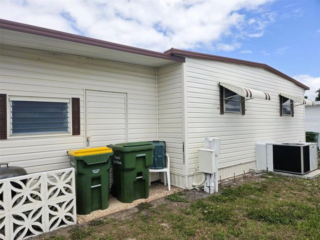 3226 SWEET GUM TERRACE, Sarasota, FL 34237