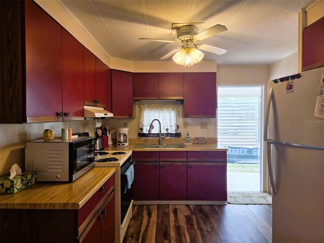 3226 SWEET GUM TERRACE, Sarasota, FL 34237